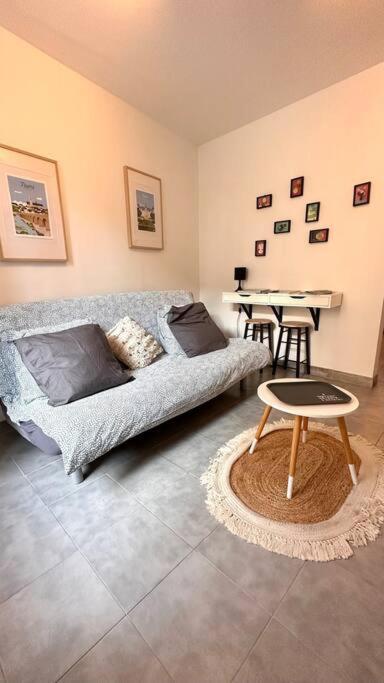 Studio En Ville نيفي المظهر الخارجي الصورة